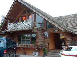 ���с@�����