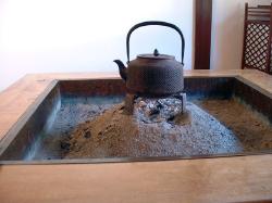 �͘F���[�ŐH�ׂ�