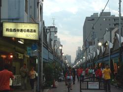 �吨�̐l�œ��키�E�E�E���������ʂ�