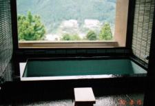 �������C